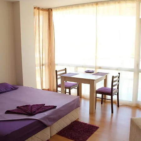 Leo Castle Apartman Napospart